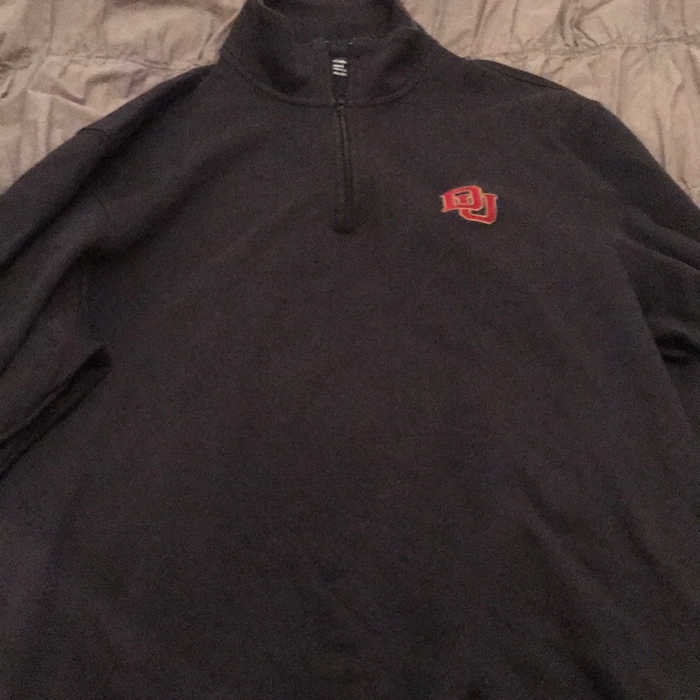 limited edition Denver Vineyard Vines Pullover